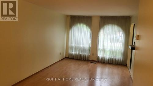 31 MANITOU CRESCENT , Brampton, Ontario L6S 2Z6 5