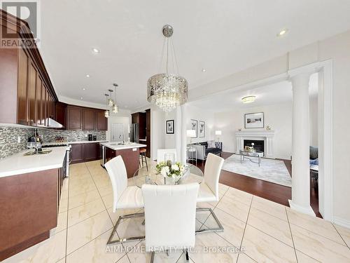 664 Mcgregor Farm Trail, Newmarket, ON 