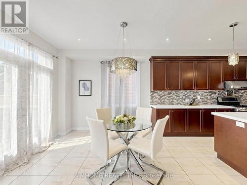 664 Mcgregor Farm Trail, Newmarket, ON 