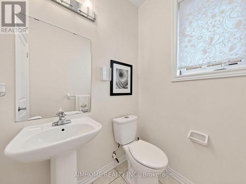 664 Mcgregor Farm Trail, Newmarket, ON 