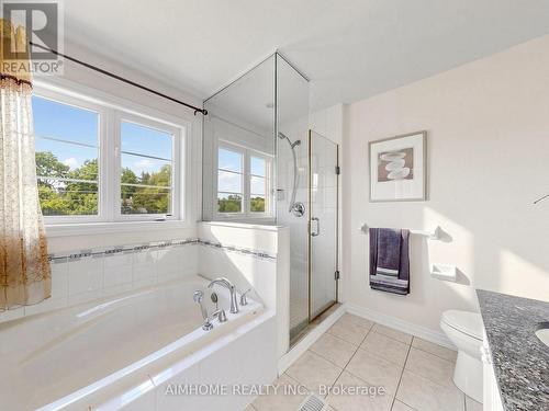 664 Mcgregor Farm Trail, Newmarket, ON 