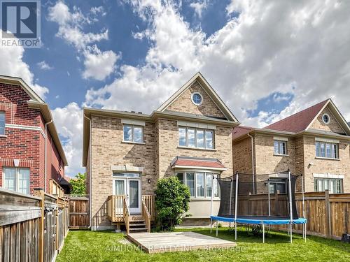 664 Mcgregor Farm Trail, Newmarket, ON 