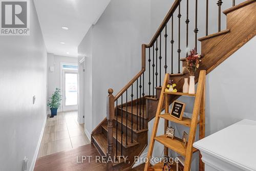 33 Mondial Crescent, East Gwillimbury, ON 