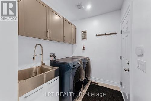 Washer/Dryer/Entrance From Garage - 33 Mondial Crescent, East Gwillimbury, ON 