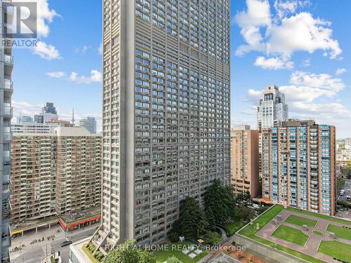 1810 - 35 Balmuto Street, Toronto, ON 