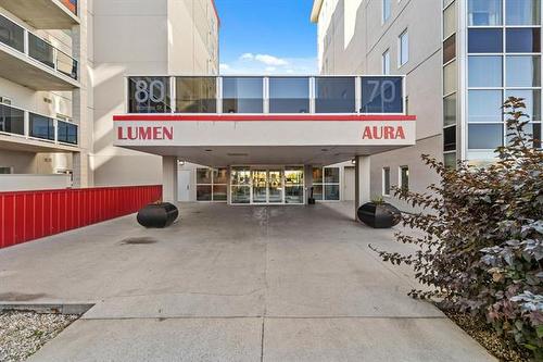 406-70 Barnes ST  Winnipeg, MB R3T 3N7