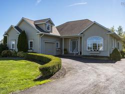 35 Deer Haven Drive  Kentville, NS B4N 0B8