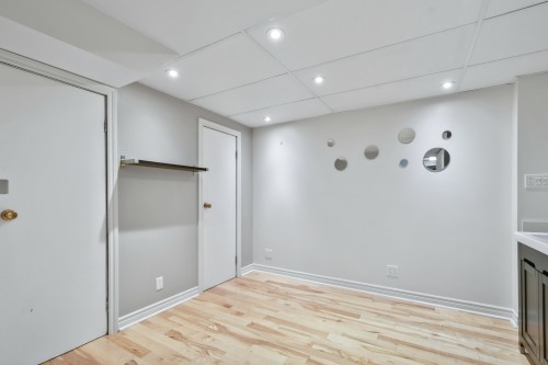 Rangement - 38 Av. De Bruyères, Lorraine, QC 