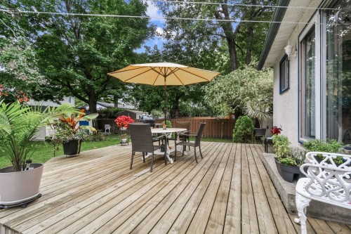 Terrasse - 38 Av. De Bruyères, Lorraine, QC 