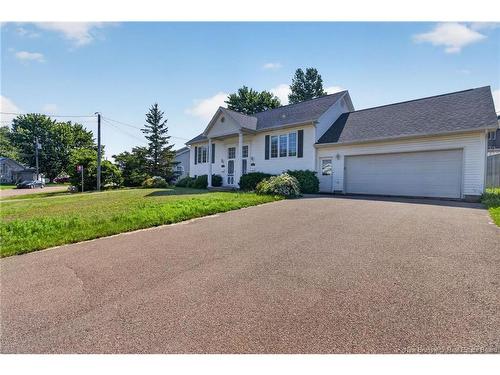 124-126 Bahama St, Dieppe, NB 