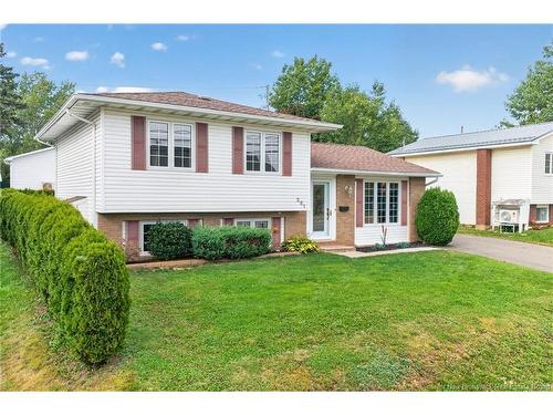 251 Hennessey Rd, Moncton, NB 