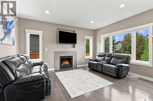 411 Hastings Crescent, Saskatoon, SK 