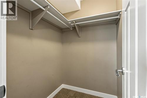 411 Hastings Crescent, Saskatoon, SK 