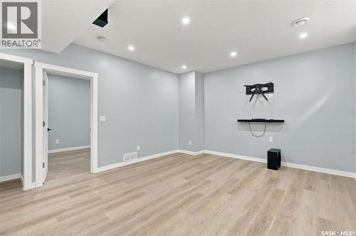 411 Hastings Crescent, Saskatoon, SK 