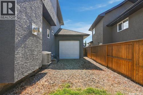 411 Hastings Crescent, Saskatoon, SK 
