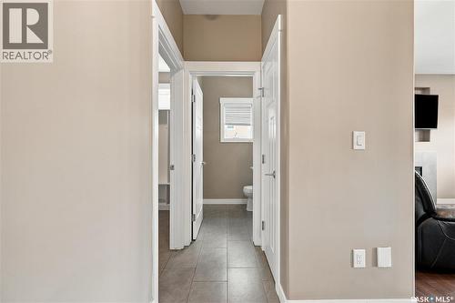 411 Hastings Crescent, Saskatoon, SK 