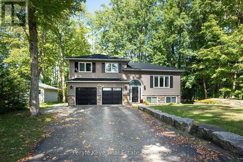 240 JONES ROAD  Gravenhurst (Muskoka (S)), ON P1P 1A1