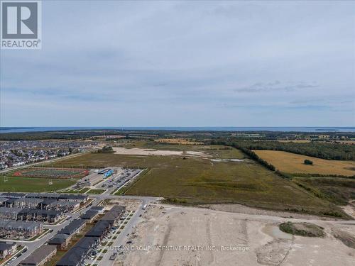 883 Mapleview Drive E, Barrie, ON 