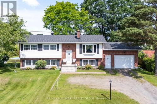 22 St Lawrence Court, Augusta, ON 