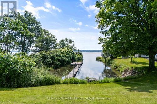 22 St Lawrence Court, Augusta, ON 