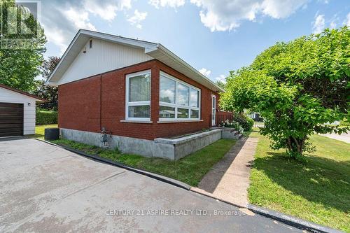 13 Herman Street, Petawawa, ON 