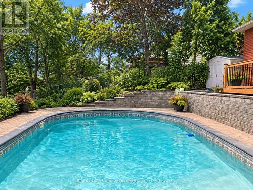 16 Eastpark Drive, Ottawa, ON 