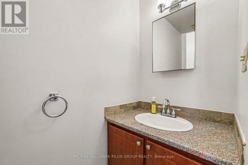 420 Cloverheath Crescent, Ottawa, ON 
