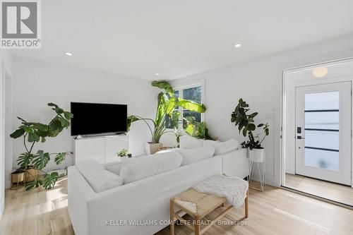 409 Ontario Street, Grimsby (Grimsby Beach), ON 