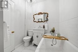 Front office bathoom - 