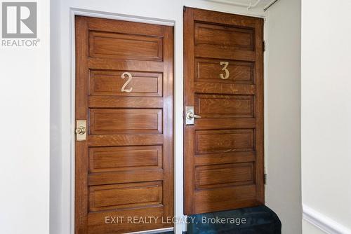 Entry to locked suites - 126 Temperance Street, Aurora, ON 