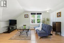 Suite 3 bachelor pad - 