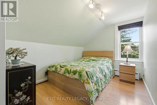 Suite 3 bedroom or - 126 Temperance Street, Aurora, ON 