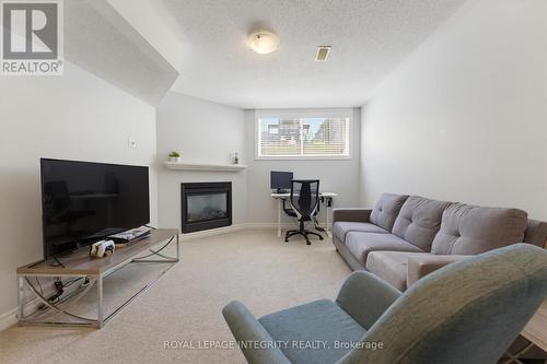 173 Silvermoon Crescent, Ottawa, ON 
