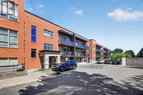 220 - 3684 Fallowfield Road, Ottawa, ON 