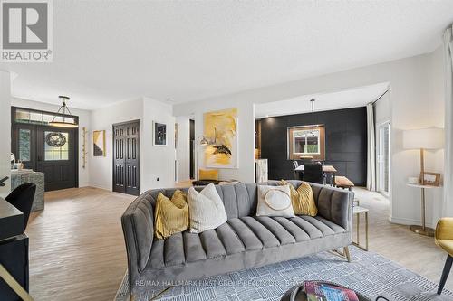 Living Room to Front Door Perspective - 33 Deerfield Drive, Hamilton Township, ON 