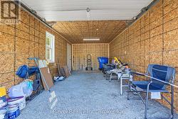 Single garage interior - 