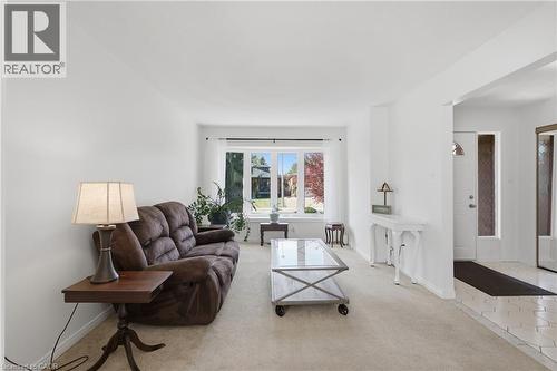 102 Trenholme Crescent, Hamilton, ON 