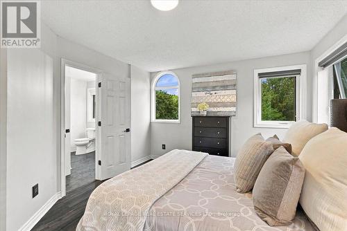 Ensuite access - 2182 Margot Street, Oakville, ON 