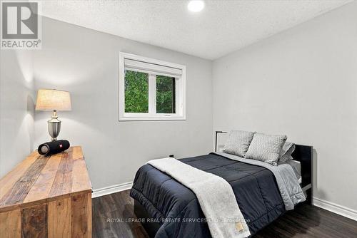 2182 Margot Street, Oakville, ON 