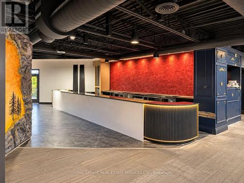 2412 Queensway Drive, Burlington, ON 