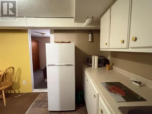 5 White'S Avenue, Stephenville, NL 