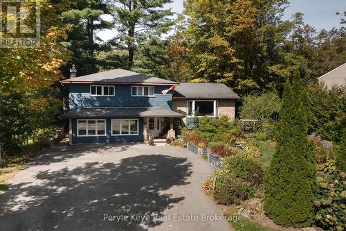 37 Woodland Drive, Bracebridge, ON 