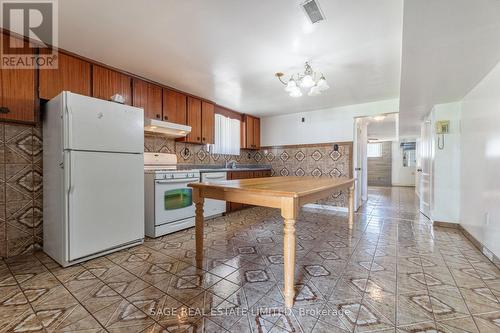 21 Debby Court, Toronto, ON 