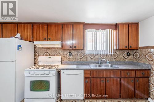 21 Debby Court, Toronto, ON 