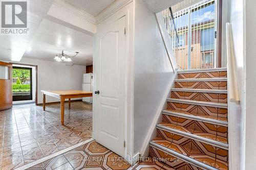 21 Debby Court, Toronto, ON 