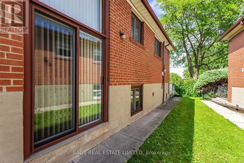 21 Debby Court, Toronto, ON 