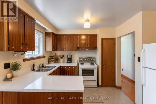 21 Debby Court, Toronto, ON 