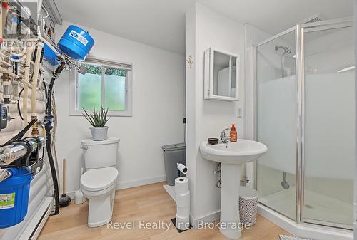 Bathroom/ Laundry - 165 Viceroy Road, North Bay (Birchaven), ON 
