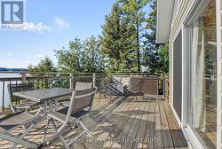 Front deck - 