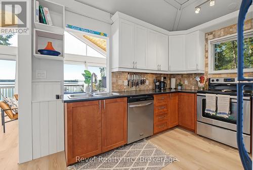 165 Viceroy Road, North Bay (Birchaven), ON 